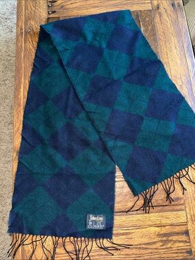 Johnstons of Elgin Green & Navy Wool Plaid Scarf